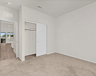 220 Lockhart Way - Photo Thumbnail 11
