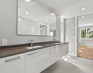 1283 Havenhurst Drive - Photo Thumbnail 15