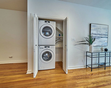 614 N Genesee Avenue - Photo Thumbnail 20