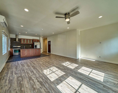 614 N Genesee Avenue - Photo Thumbnail 30