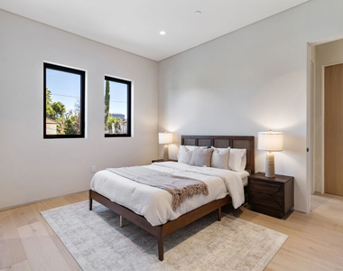 15721 Addison Street - Photo Thumbnail 57