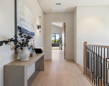 15721 Addison Street - Photo Thumbnail 29