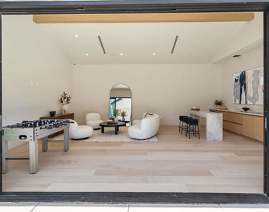 15721 Addison Street - Photo Thumbnail 40