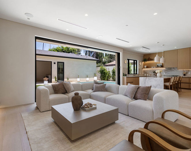 15721 Addison Street - Photo Thumbnail 9