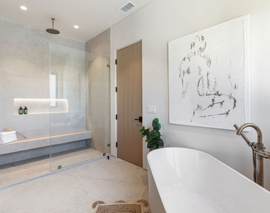 15721 Addison Street - Photo Thumbnail 25