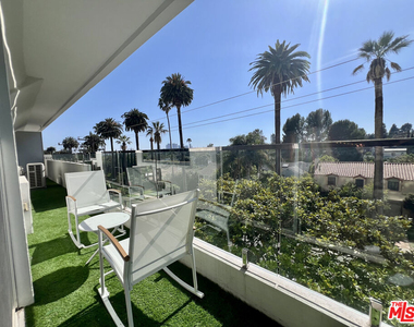 838 N Doheny Drive - Photo Thumbnail 12