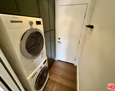 838 N Doheny Drive - Photo Thumbnail 13