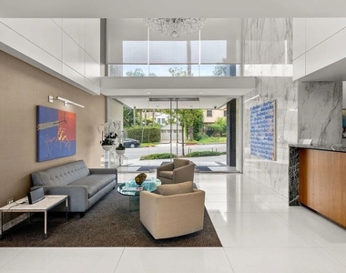 838 N Doheny Drive - Photo Thumbnail 18