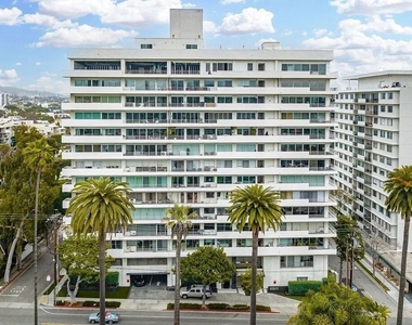 838 N Doheny Drive - Photo Thumbnail 21