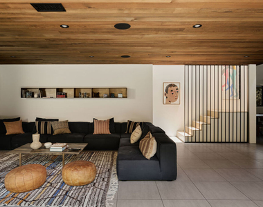8970 Wonderland Park Avenue - Photo Thumbnail 14