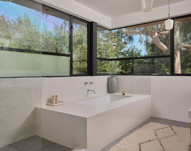 8970 Wonderland Park Avenue - Photo Thumbnail 20