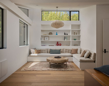 8970 Wonderland Park Avenue - Photo Thumbnail 19