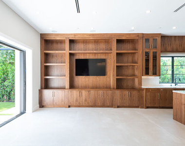 14752 Hartsook Street - Photo Thumbnail 9