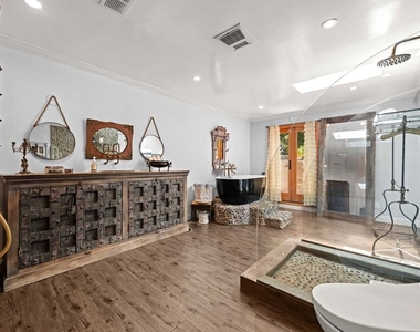 16582 Calneva Drive - Photo Thumbnail 22