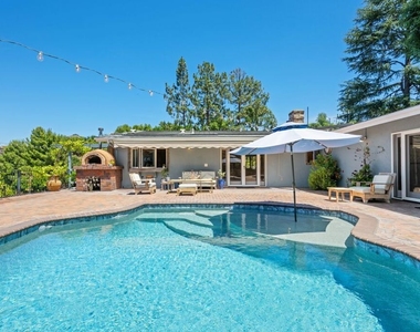16582 Calneva Drive - Photo Thumbnail 30