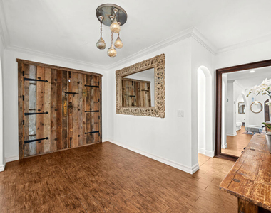 16582 Calneva Drive - Photo Thumbnail 5