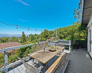 16582 Calneva Drive - Photo Thumbnail 32