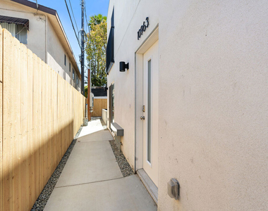 10963 Calvert - Photo Thumbnail 3