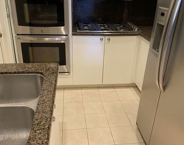 10432 Eastborne Avenue - Photo Thumbnail 9
