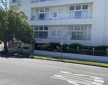 10432 Eastborne Avenue - Photo Thumbnail 23