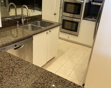 10432 Eastborne Avenue - Photo Thumbnail 11