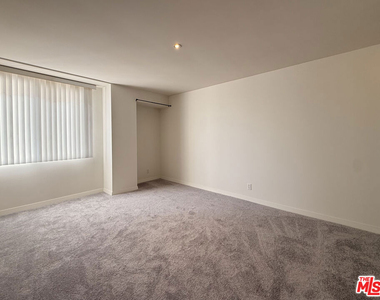 10751 Wilshire Boulevard - Photo Thumbnail 7