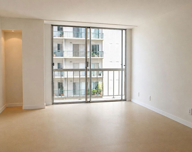 10751 Wilshire Boulevard - Photo Thumbnail 2