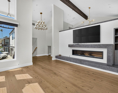 2141 Indian Springs Lane - Photo Thumbnail 2