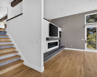 2141 Indian Springs Lane - Photo Thumbnail 6