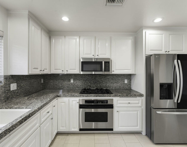 1820 Benecia Avenue - Photo Thumbnail 40