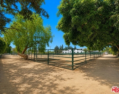 4326 Edenhurst Avenue - Photo Thumbnail 23
