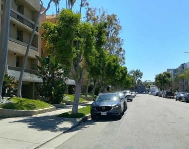 740 N Kings Road - Photo Thumbnail 53