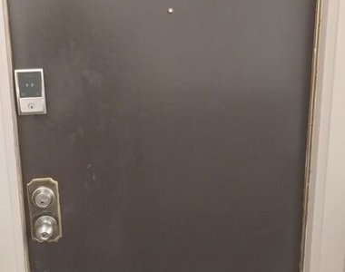 740 N Kings Road - Photo Thumbnail 24