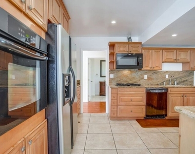 7230 W 90th Street - Photo Thumbnail 6