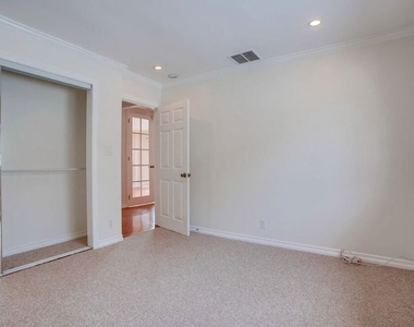 7230 W 90th Street - Photo Thumbnail 14