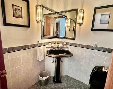 970 Palm Avenue - Photo Thumbnail 6