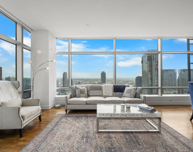 900 W Olympic Boulevard - Photo Thumbnail 2