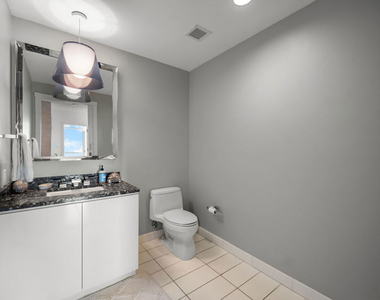 900 W Olympic Boulevard - Photo Thumbnail 17