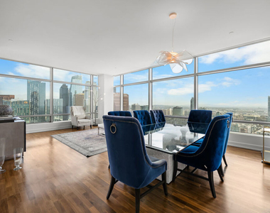 900 W Olympic Boulevard - Photo Thumbnail 6