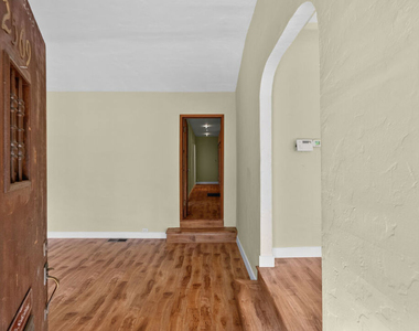 2569 Patricia Avenue - Photo Thumbnail 8