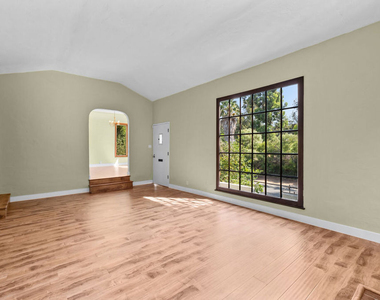 2569 Patricia Avenue - Photo Thumbnail 11