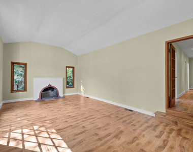 2569 Patricia Avenue - Photo Thumbnail 9