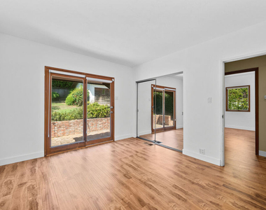 2569 Patricia Avenue - Photo Thumbnail 33