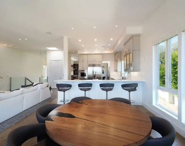 23935 De Ville Way - Photo Thumbnail 11