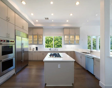 23935 De Ville Way - Photo Thumbnail 3
