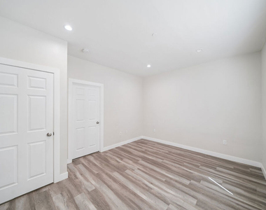 1123 Browning Boulevard - Photo Thumbnail 14