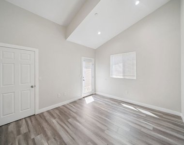 1123 Browning Boulevard - Photo Thumbnail 23