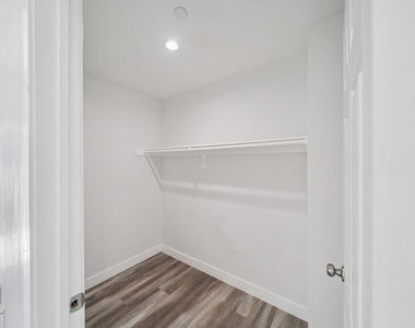 1123 Browning Boulevard - Photo Thumbnail 20