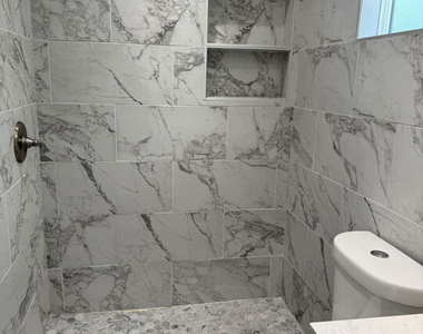 153 S Gramercy Place - Photo Thumbnail 9