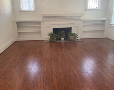 153 S Gramercy Place - Photo Thumbnail 3